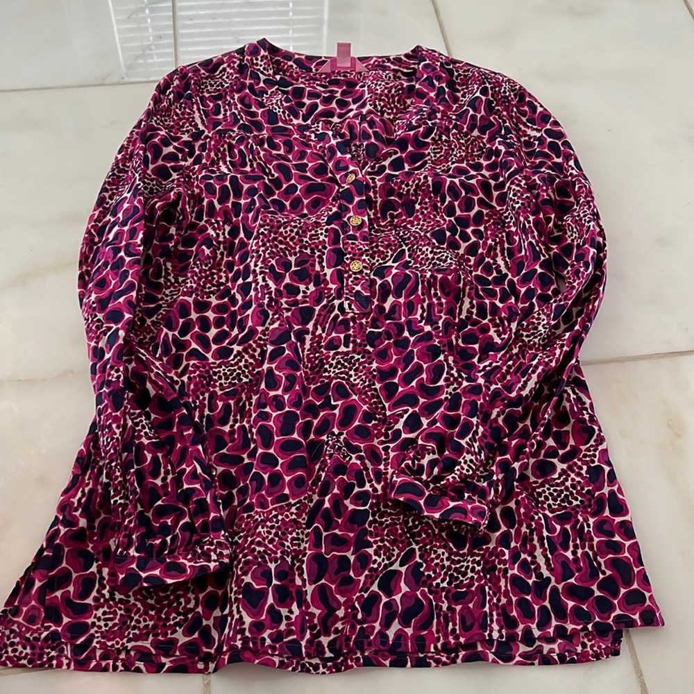 Xs Lilly Pulizter shirt